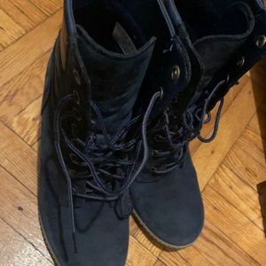 Timberland women boots with platform heal